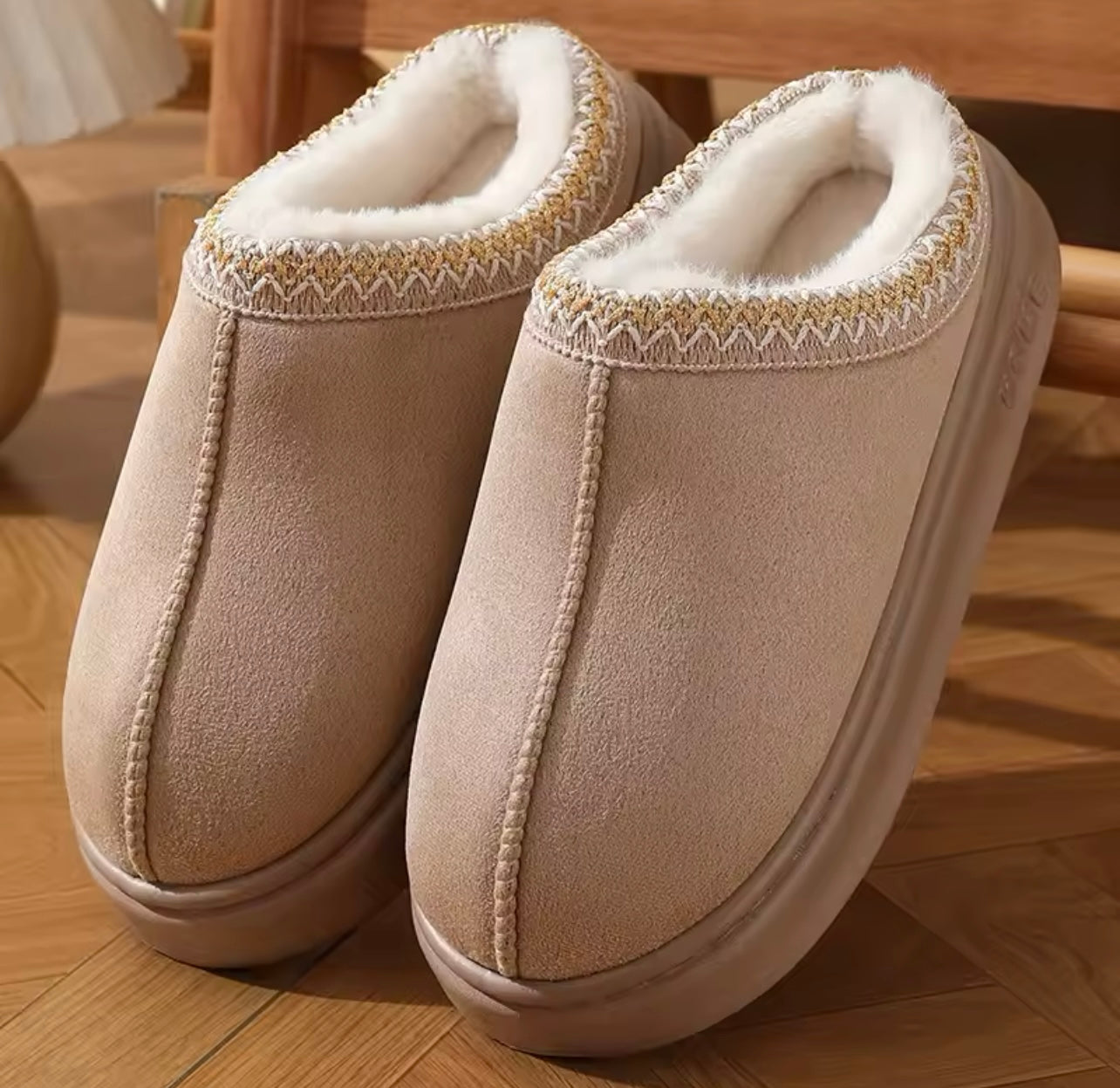 Ladies Fluffy Fashion Slippers