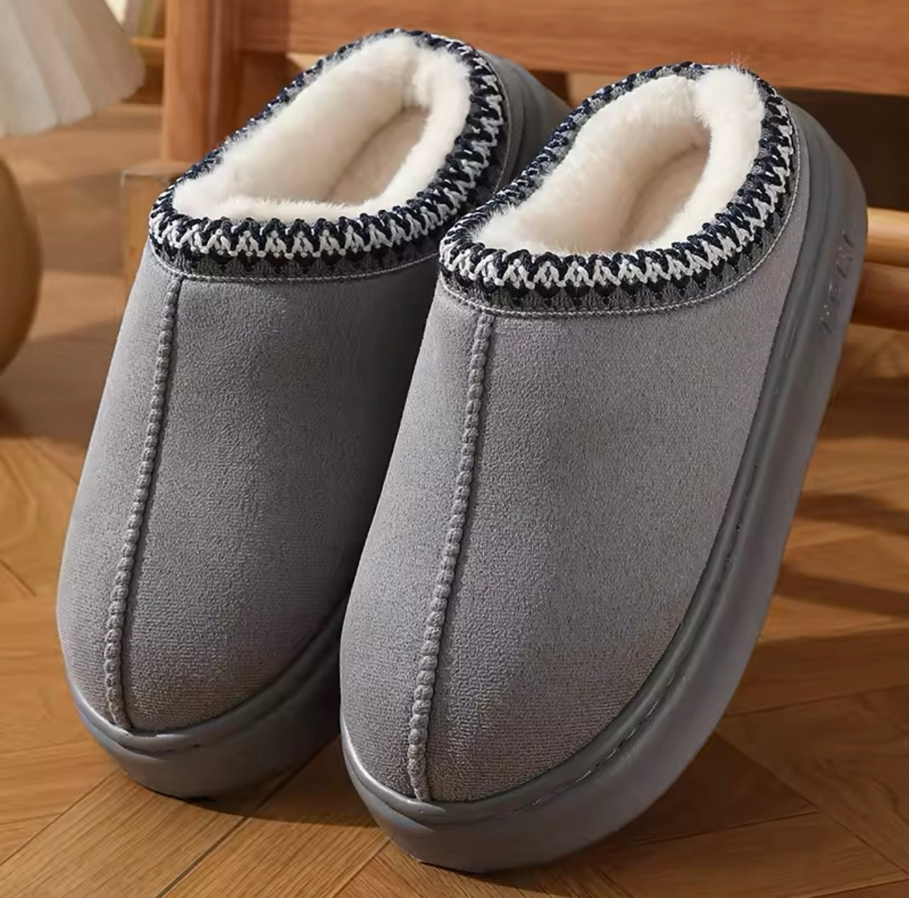 Ladies Fluffy Fashion Slippers